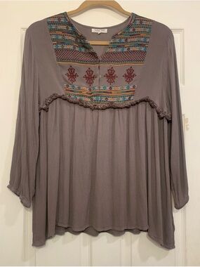 Indigo Soul Boho Gray Embroidered Long Sleeve 2X Blouse.             3255